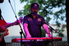 Cut-Throat-Finches-5