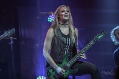 NitaStrauss-19